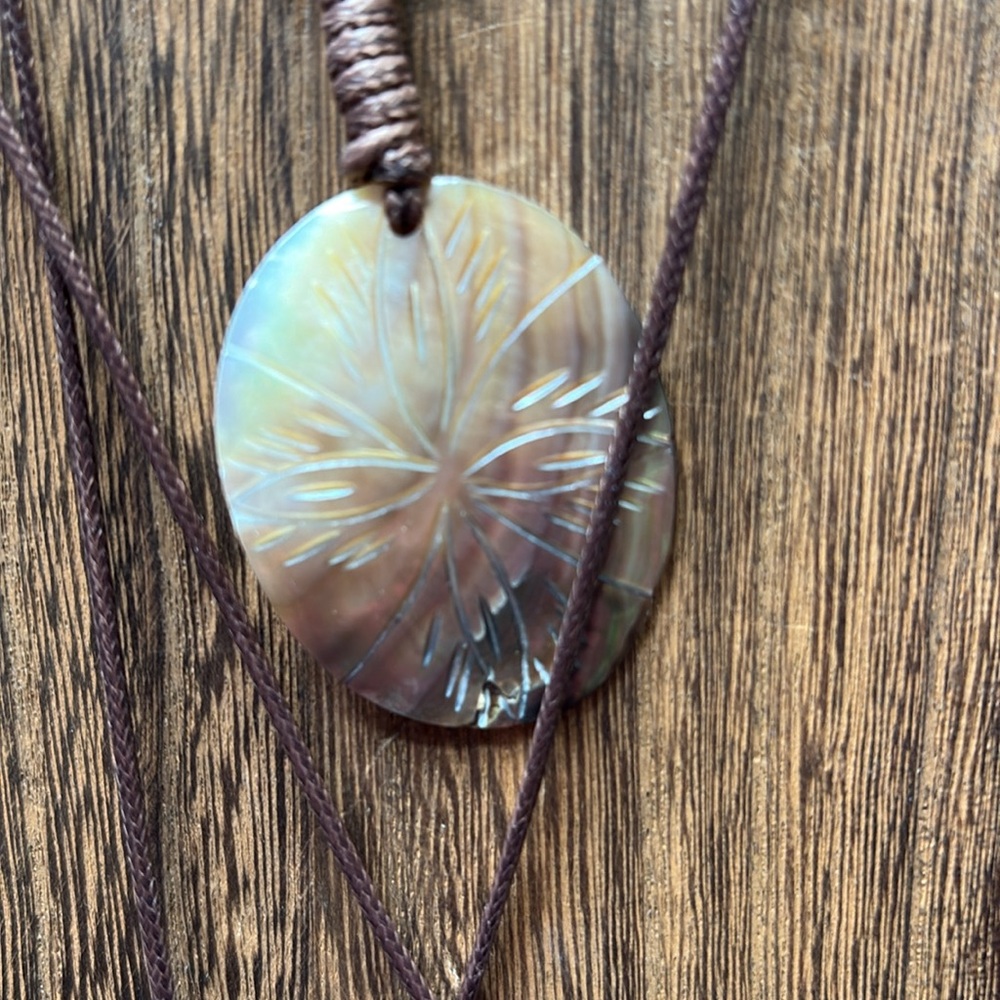 Three Strand "Shell" Adjustable Length Necklace - Picture 3 of 5